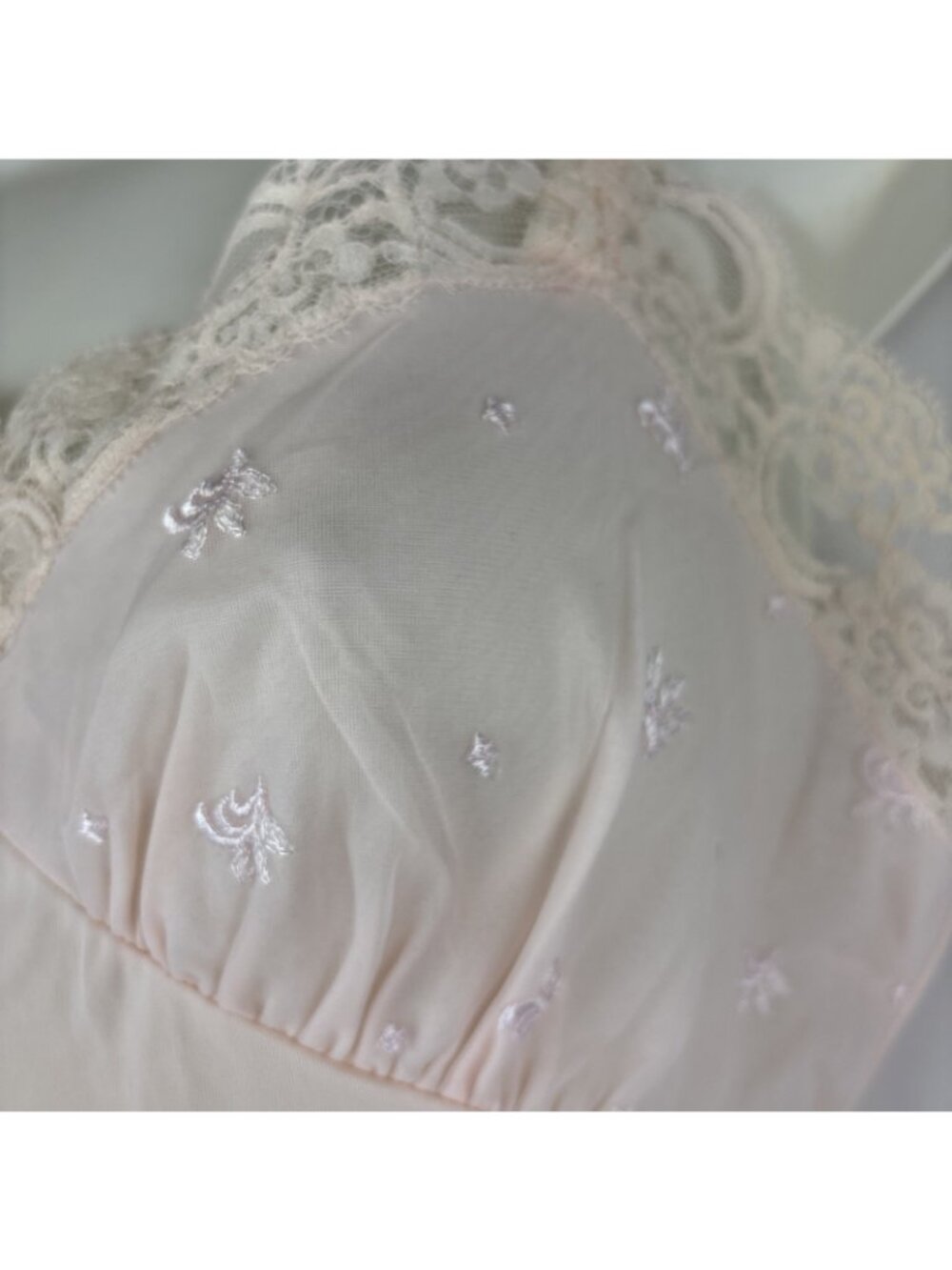 Vtg 1960s Komar dress slip lace bodice slip dress full slip Pale Pink 36 short - Picture 3 of 7